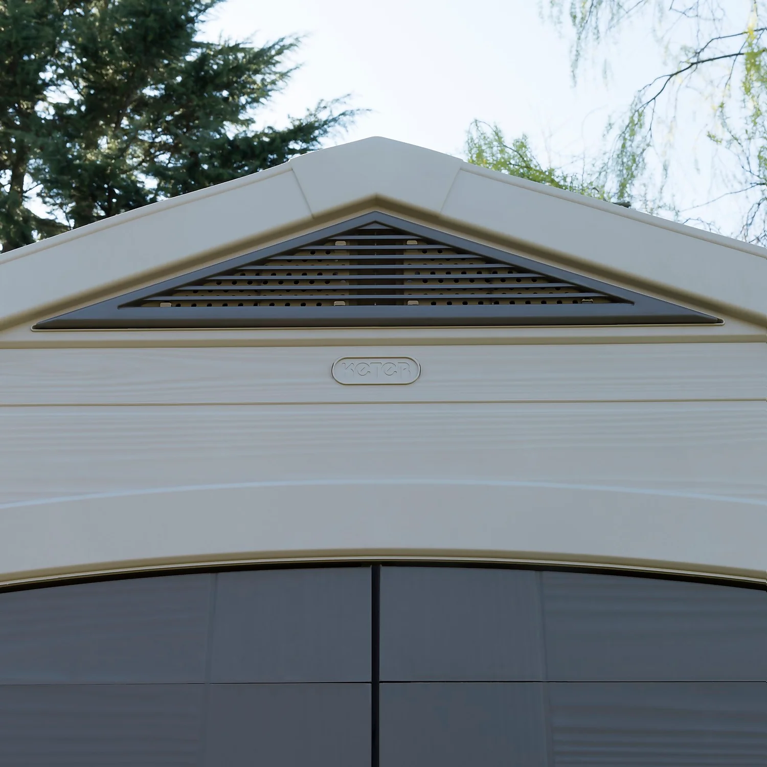 Keter Factor 8 X 6ft Outdoor Garden Apex Storage Shed - Beige/Brown 10 Keter Factor 8 X 6ft Outdoor Garden Apex Storage Shed - Beige/Brown - Image 8