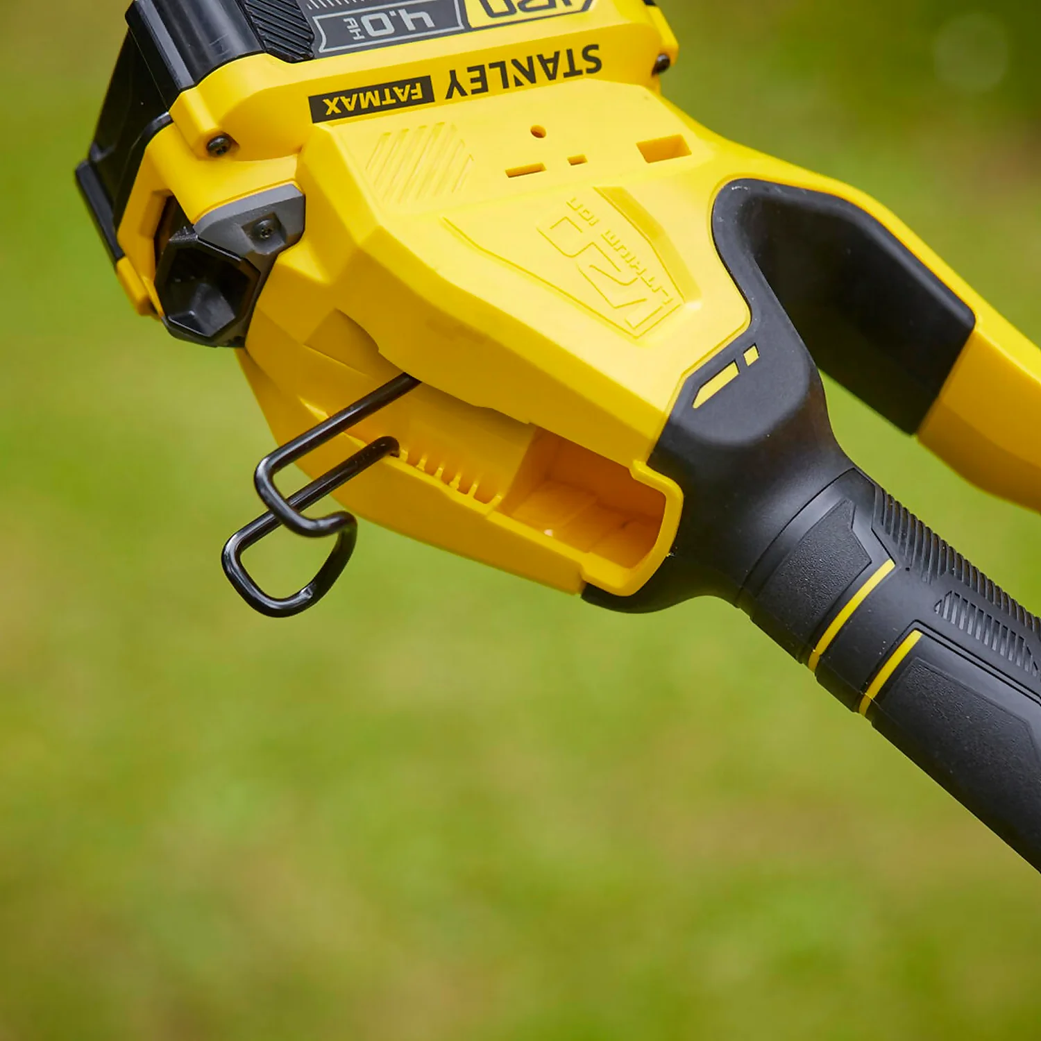 STANLEY FATMAX V20 18V Cordless 20Cm Pole Pruner (Sfmcps620M1-Gb) 8 STANLEY FATMAX V20 18V Cordless 20Cm Pole Pruner (Sfmcps620M1-Gb) - Image 6