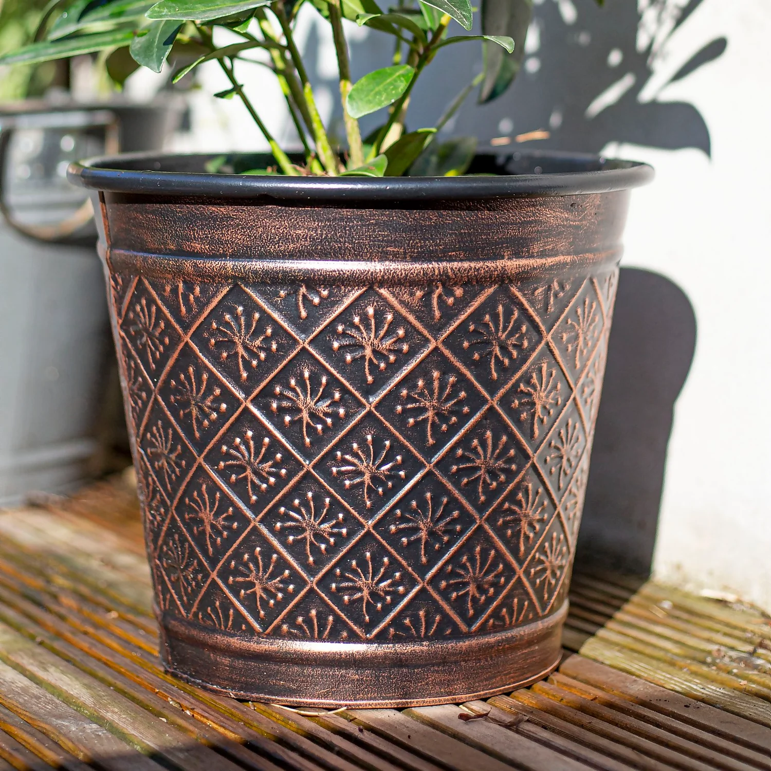 Vintage Allium Patterned Cone Pot - 37cm 5 Vintage Allium Patterned Cone Pot - 37cm - Image 3