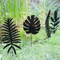 Jungle Black Ground Stakes - 45cm (Assorted Designs) 15 Jungle Black Ground Stakes - 45cm (Assorted Designs) -Gardening Series Store 13981010 2095005324325265