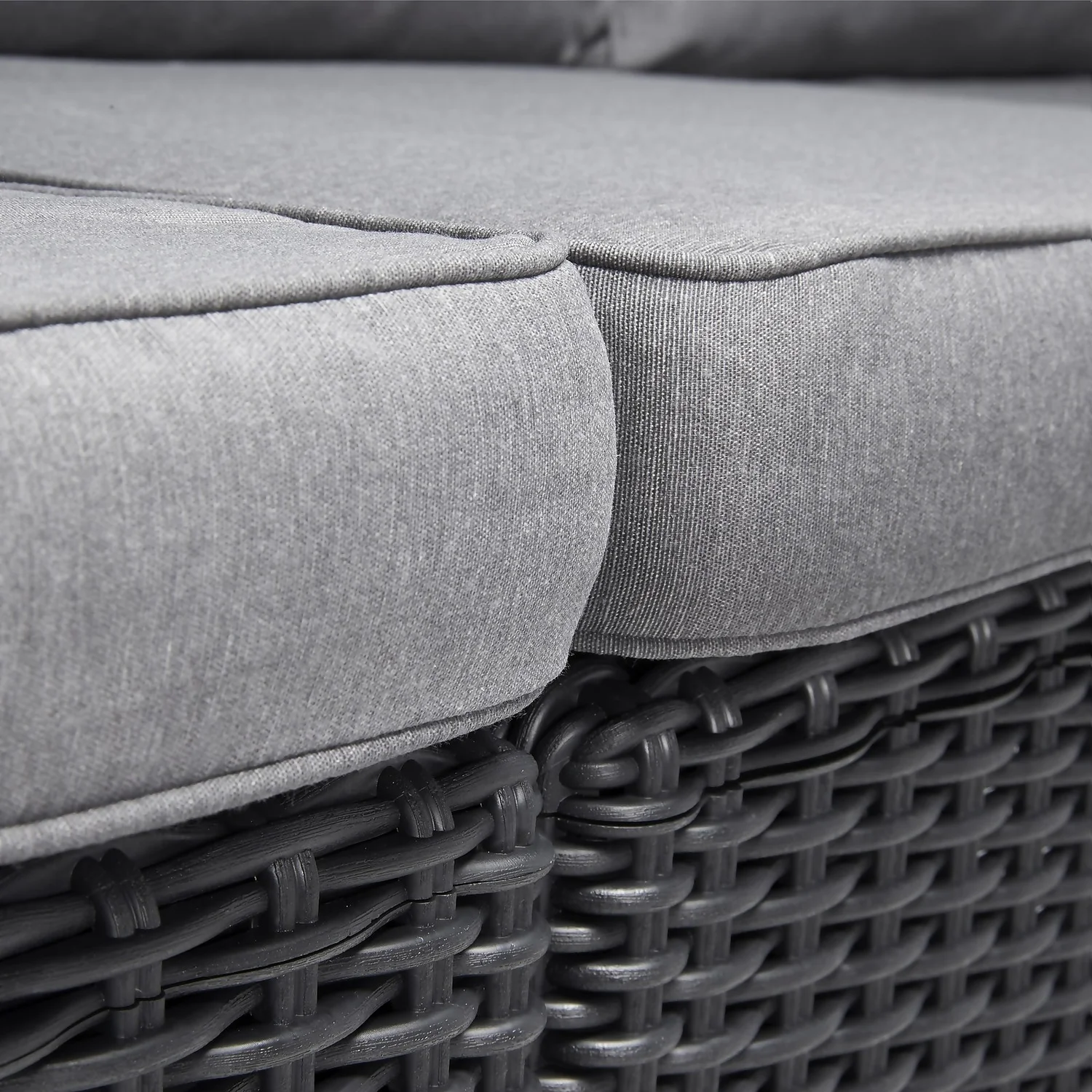 Keter California 3 Seater Outdoor Garden Furniture Chaise Longue - Graphite With Grey Cushions 6 Keter California 3 Seater Outdoor Garden Furniture Chaise Longue - Graphite With Grey Cushions - Image 4